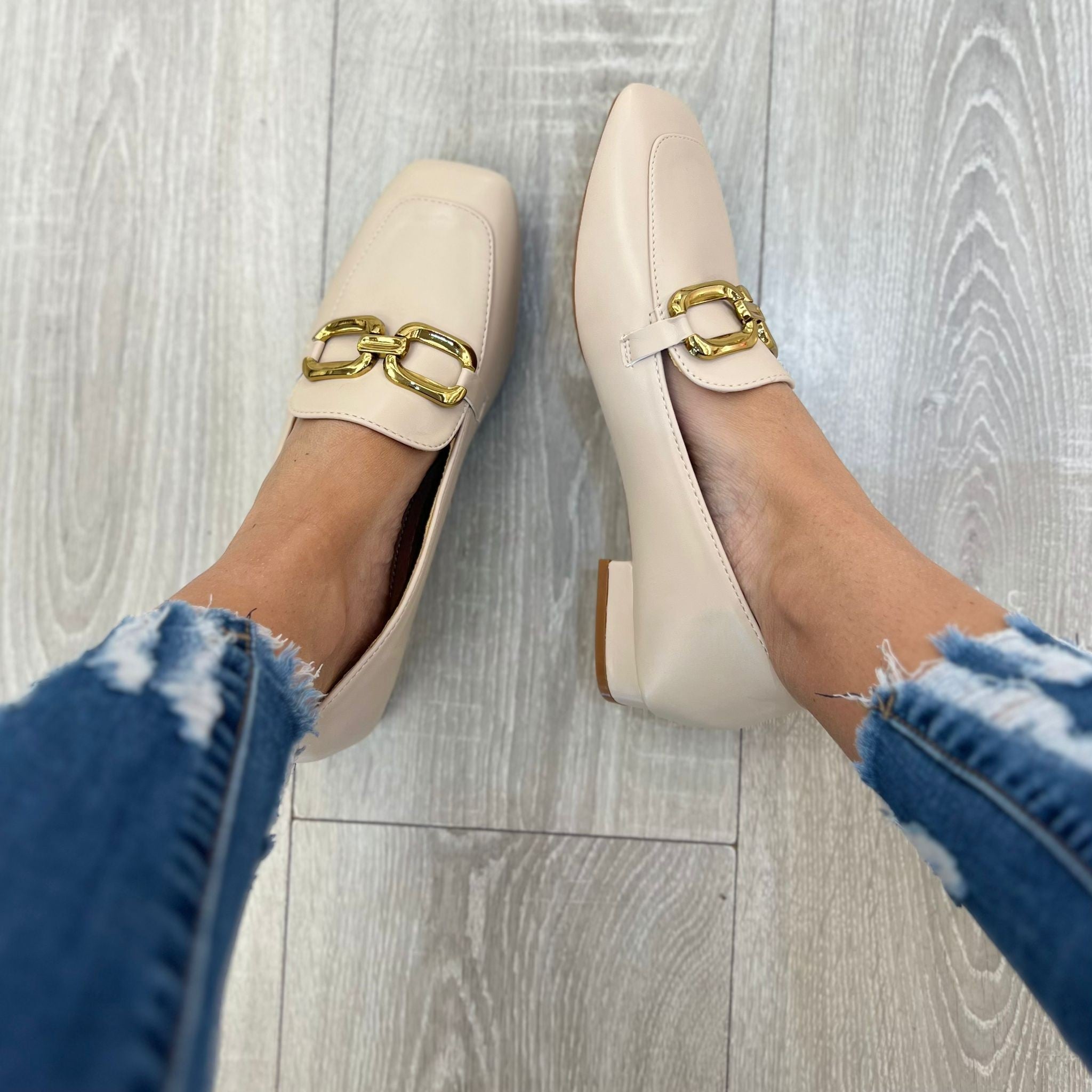 MOCASSINI CON TACCO BEIGE