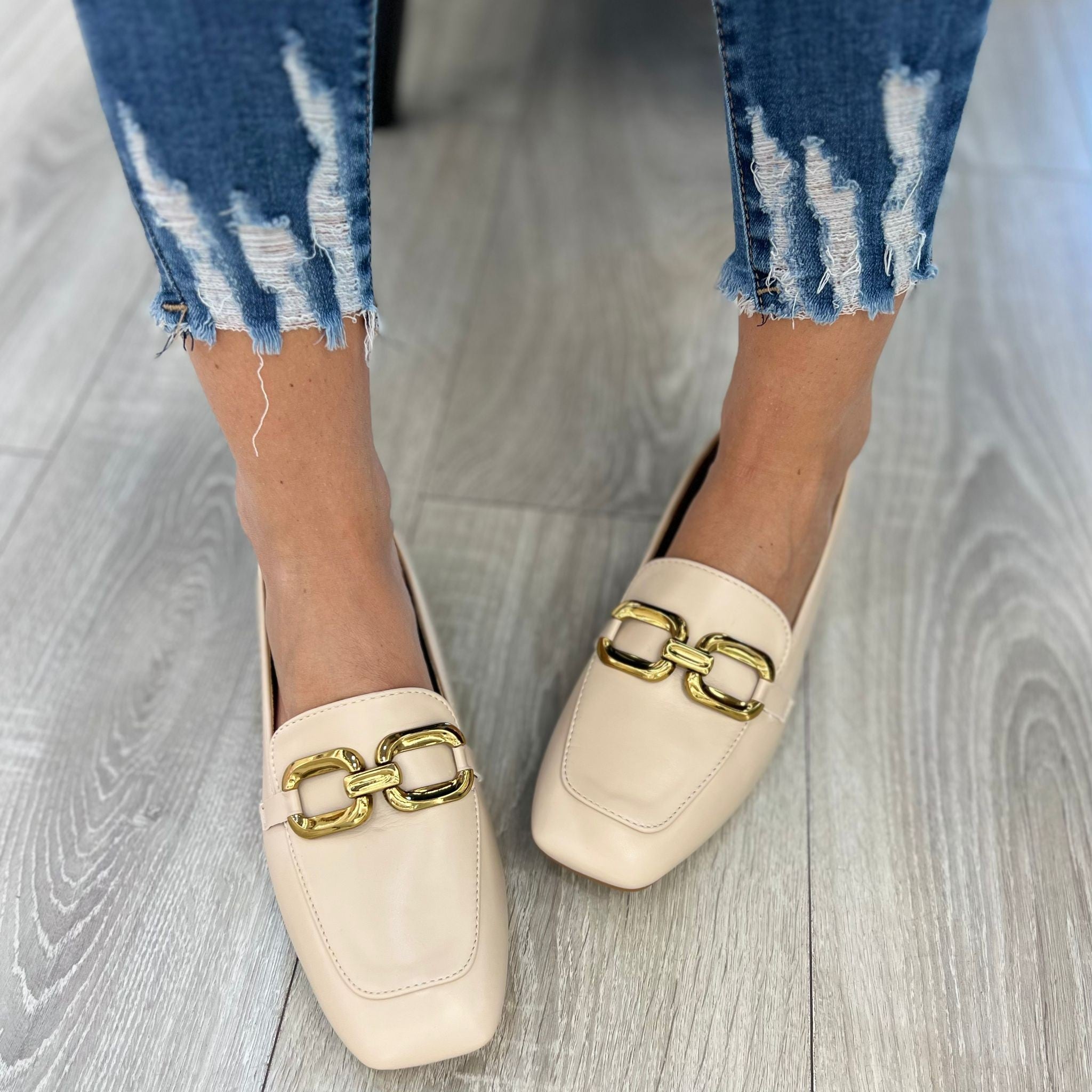 MOCASSINI CON TACCO BEIGE