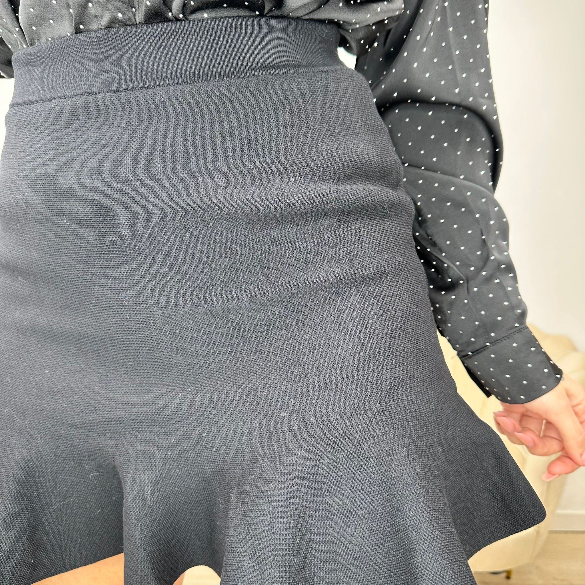 MINI GONNA CON VOLANT NERO