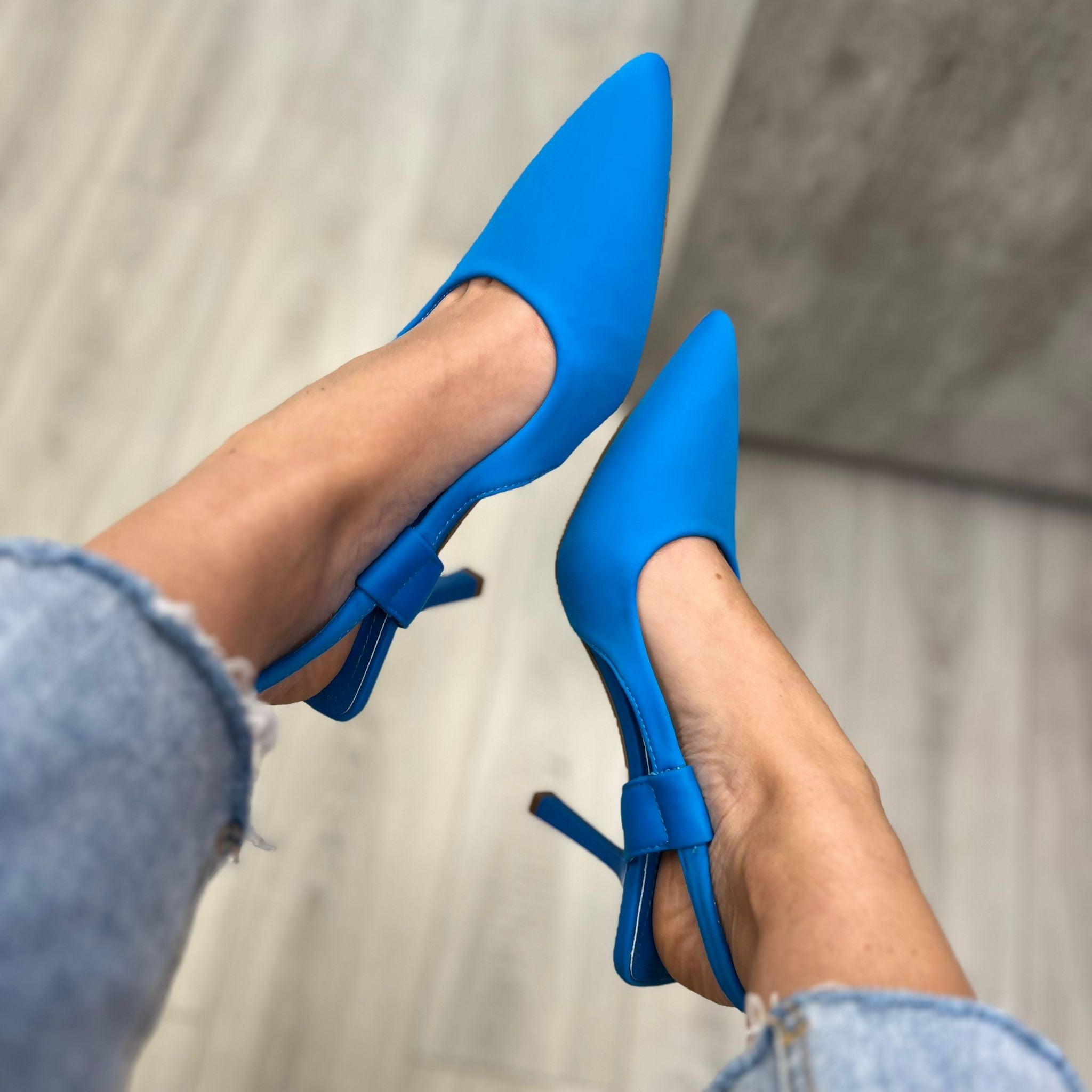 DèCOLLETè SIMPLY BLU