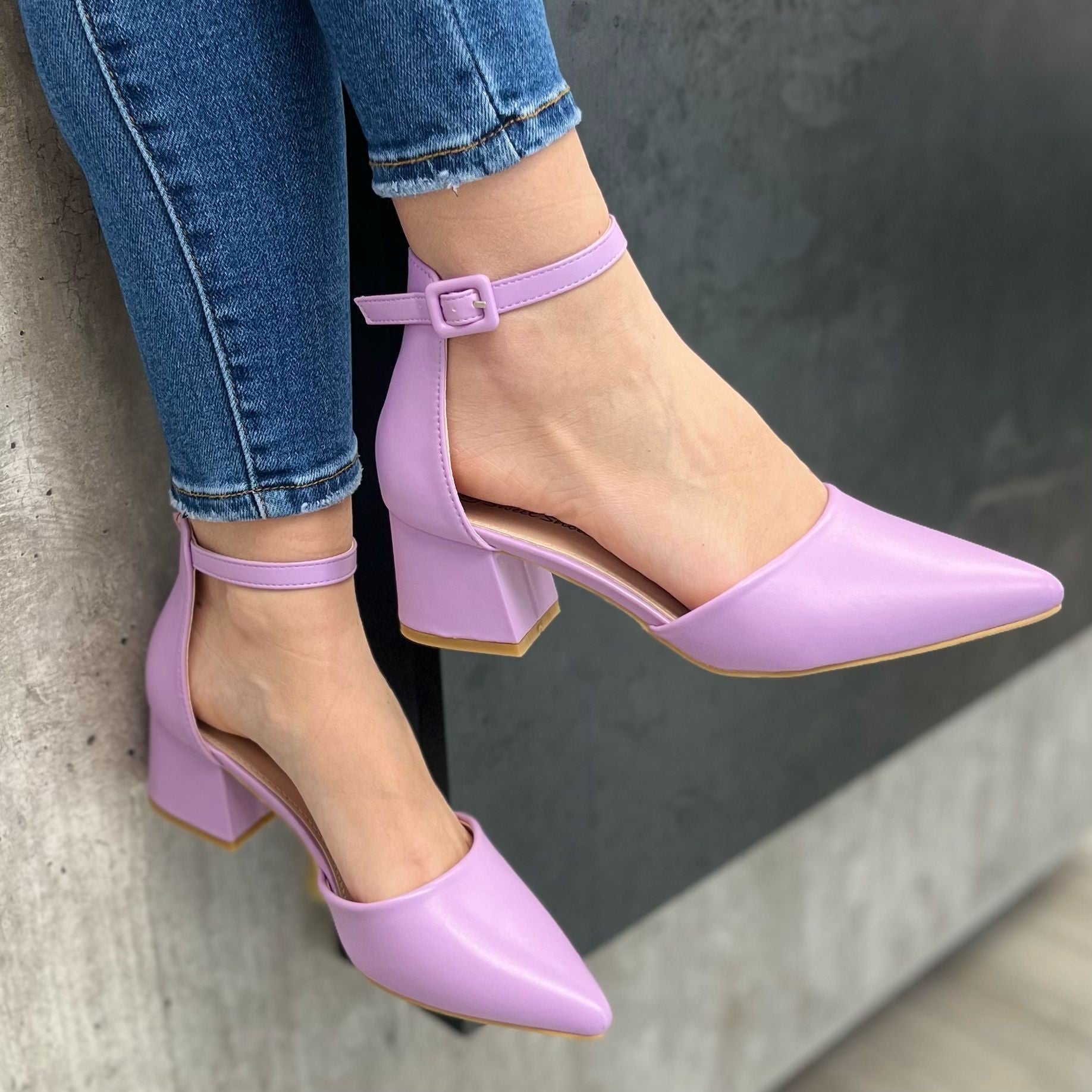 DéCOLLETé BUENAS VIOLA