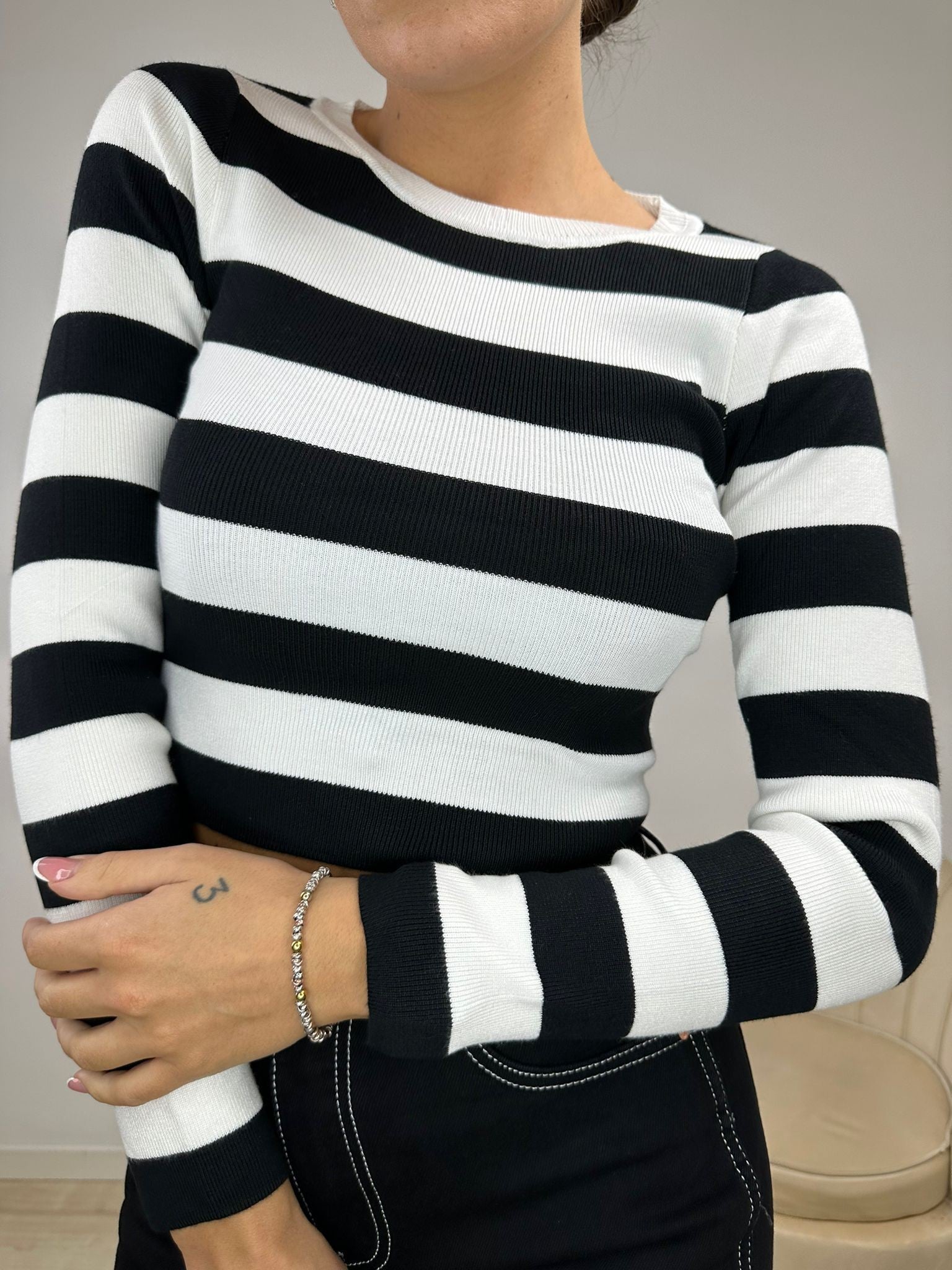 PULL CROP MANUELA NERO-BIANCO