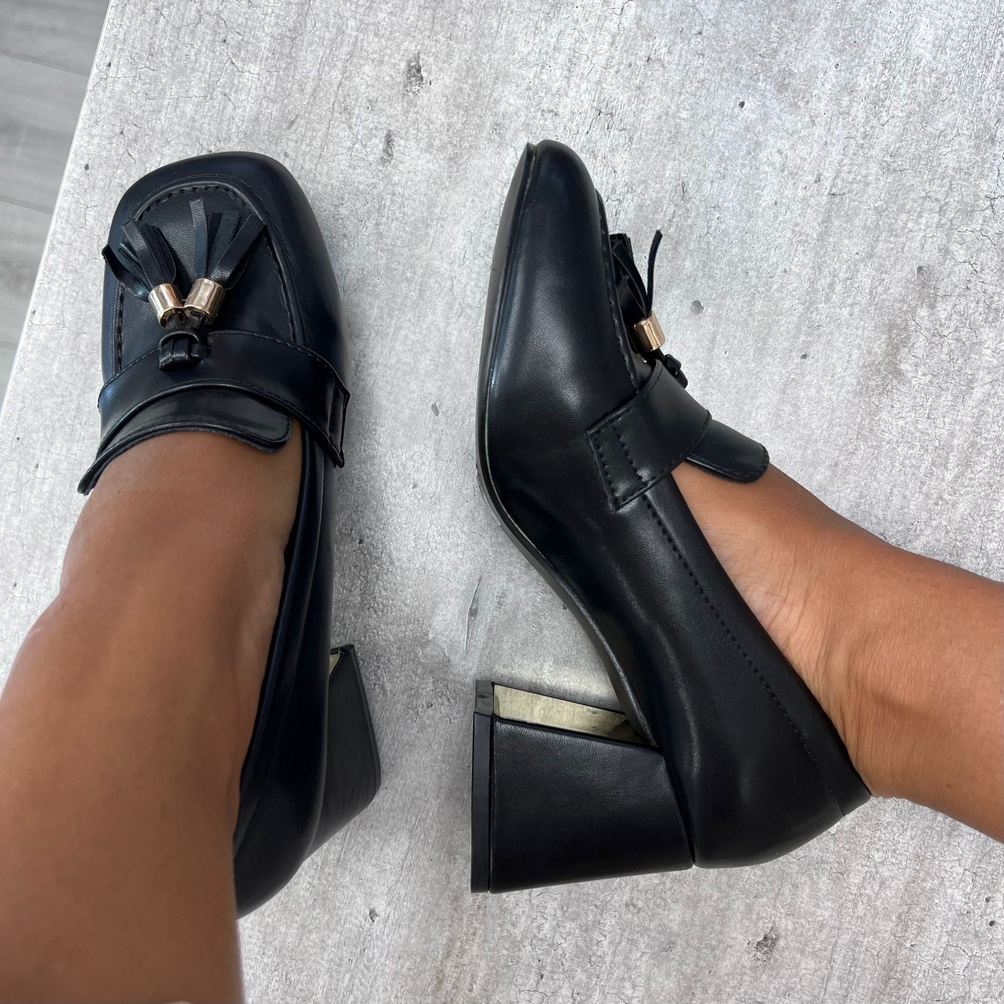 DECOLLETè ALASKA NERA