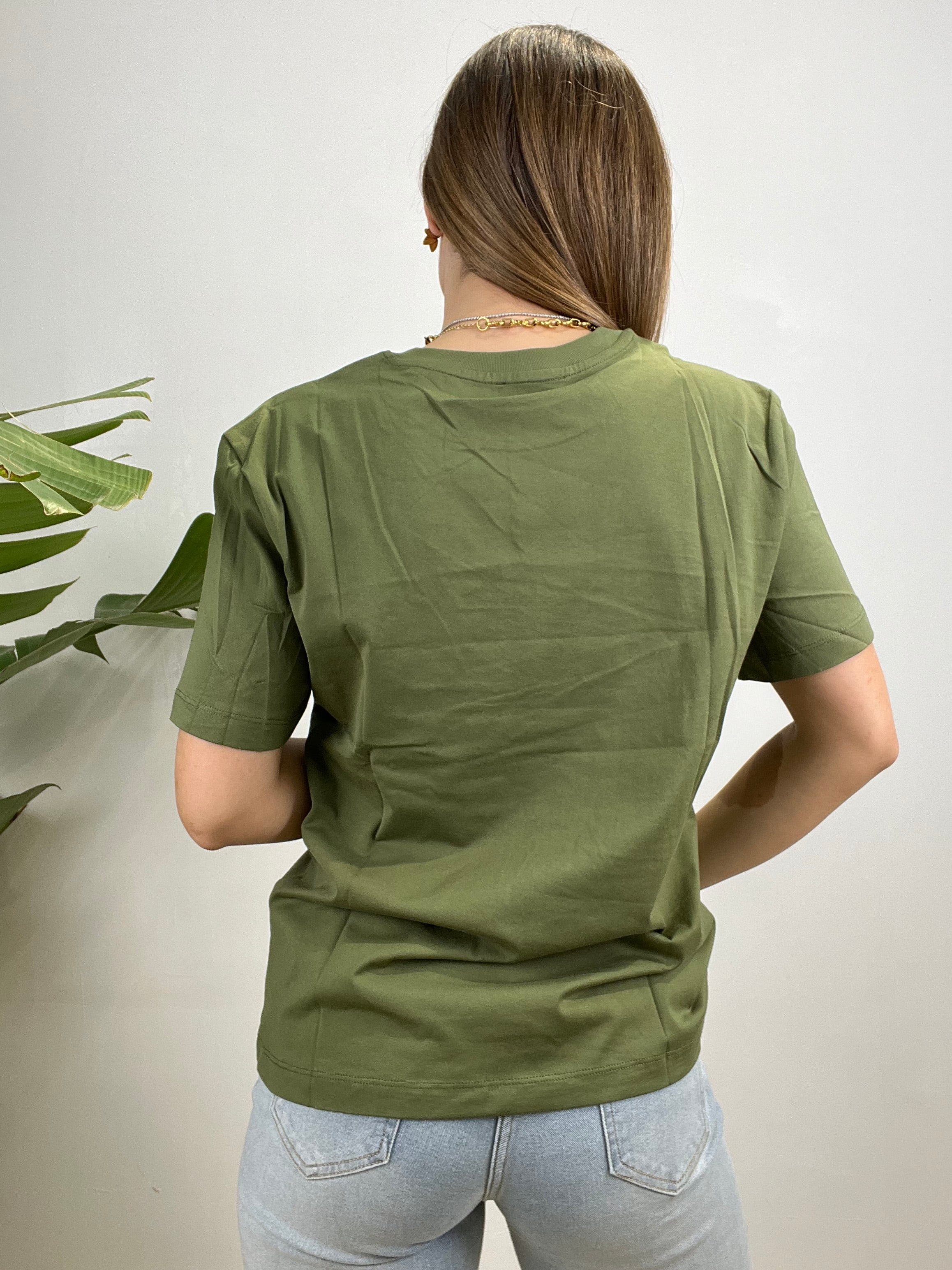 T-SHIRT BASIC LUMINA VERDE