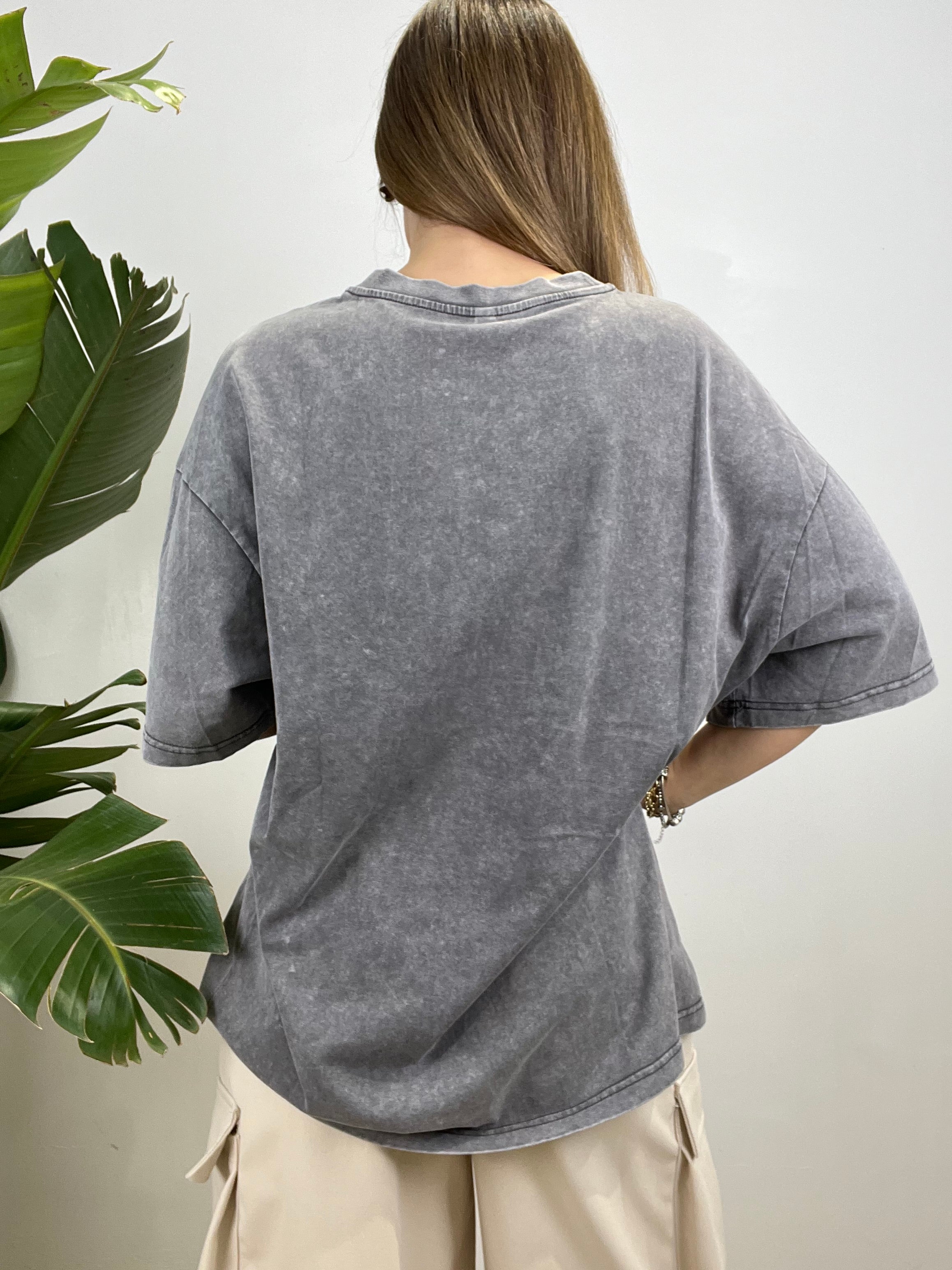 T-SHIRT MORE