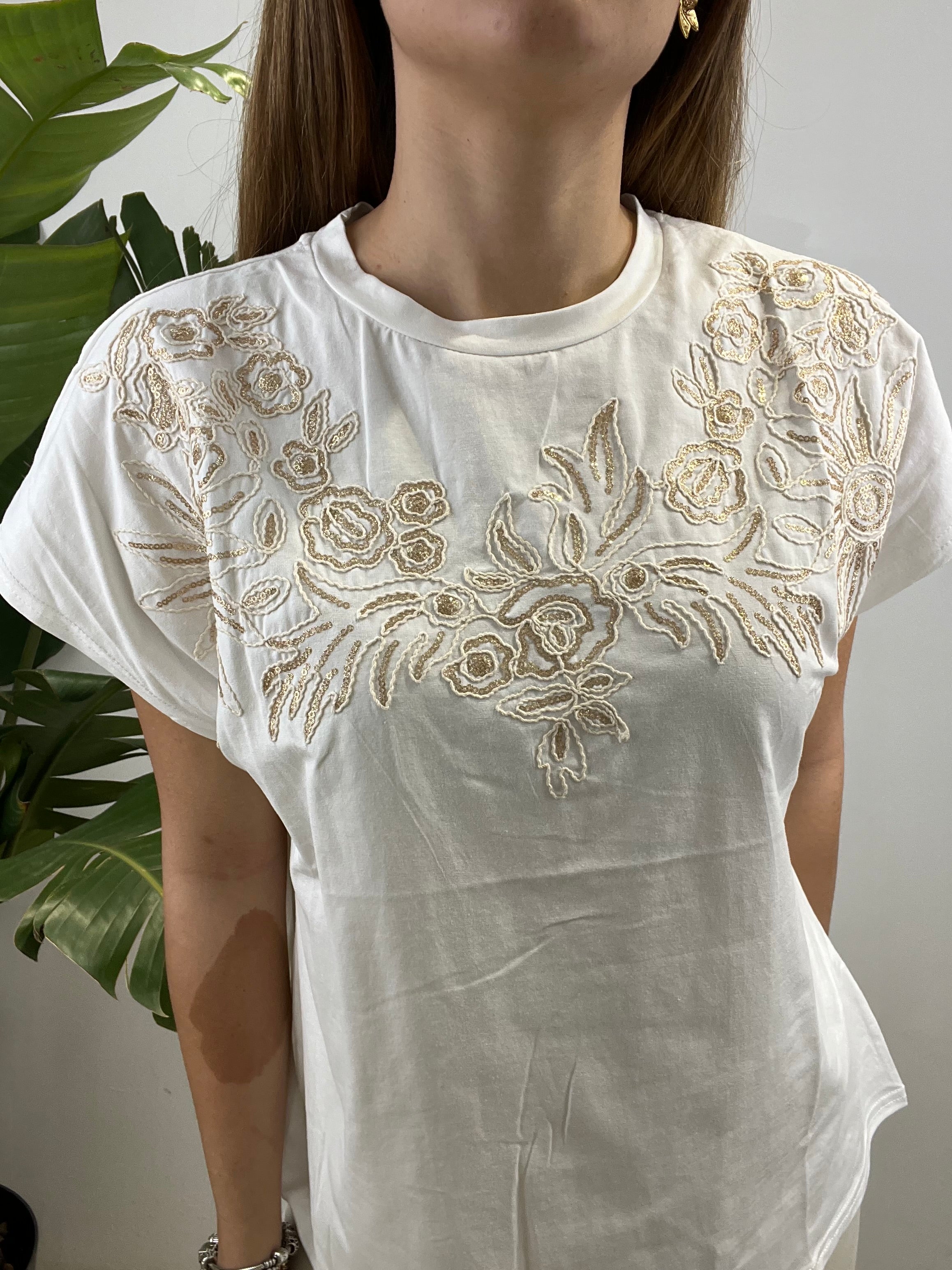 T-SHIRT RICAMATA BIANCA