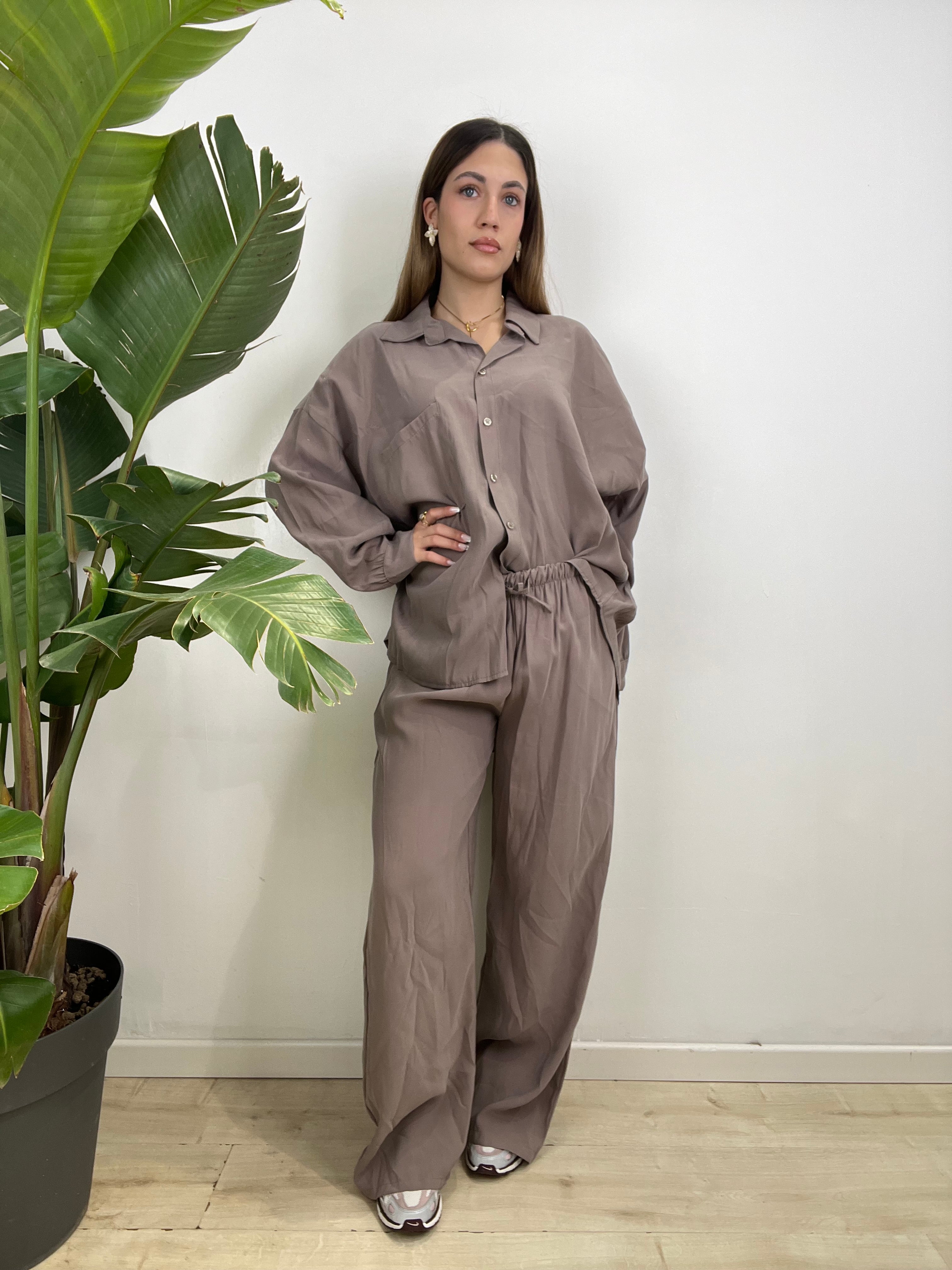 COMPLETO MORBIDO FANGO